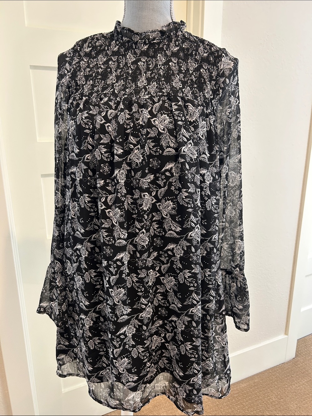 Black and Gray Floral Long Sleeve Dress